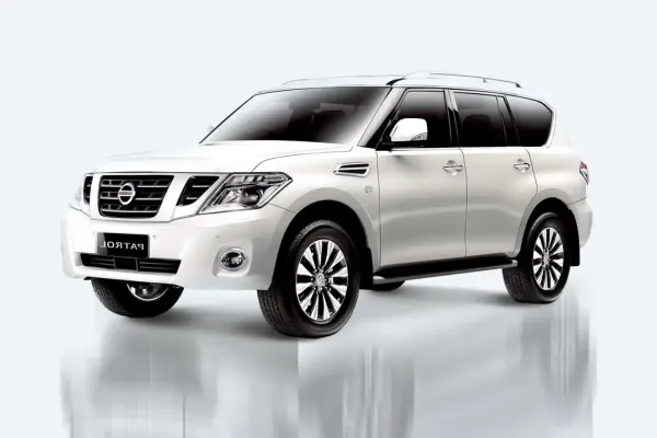 NISSAN PATROL WHITE M/T